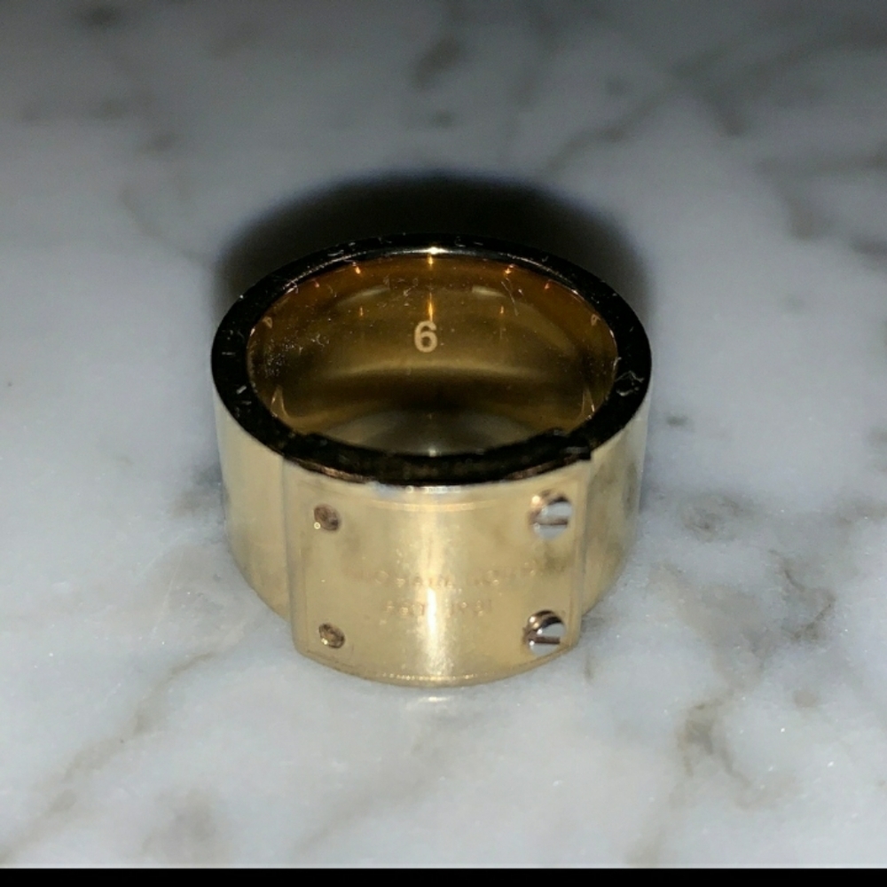 Michael Kors Size 6 ring - Picture 2 of 2